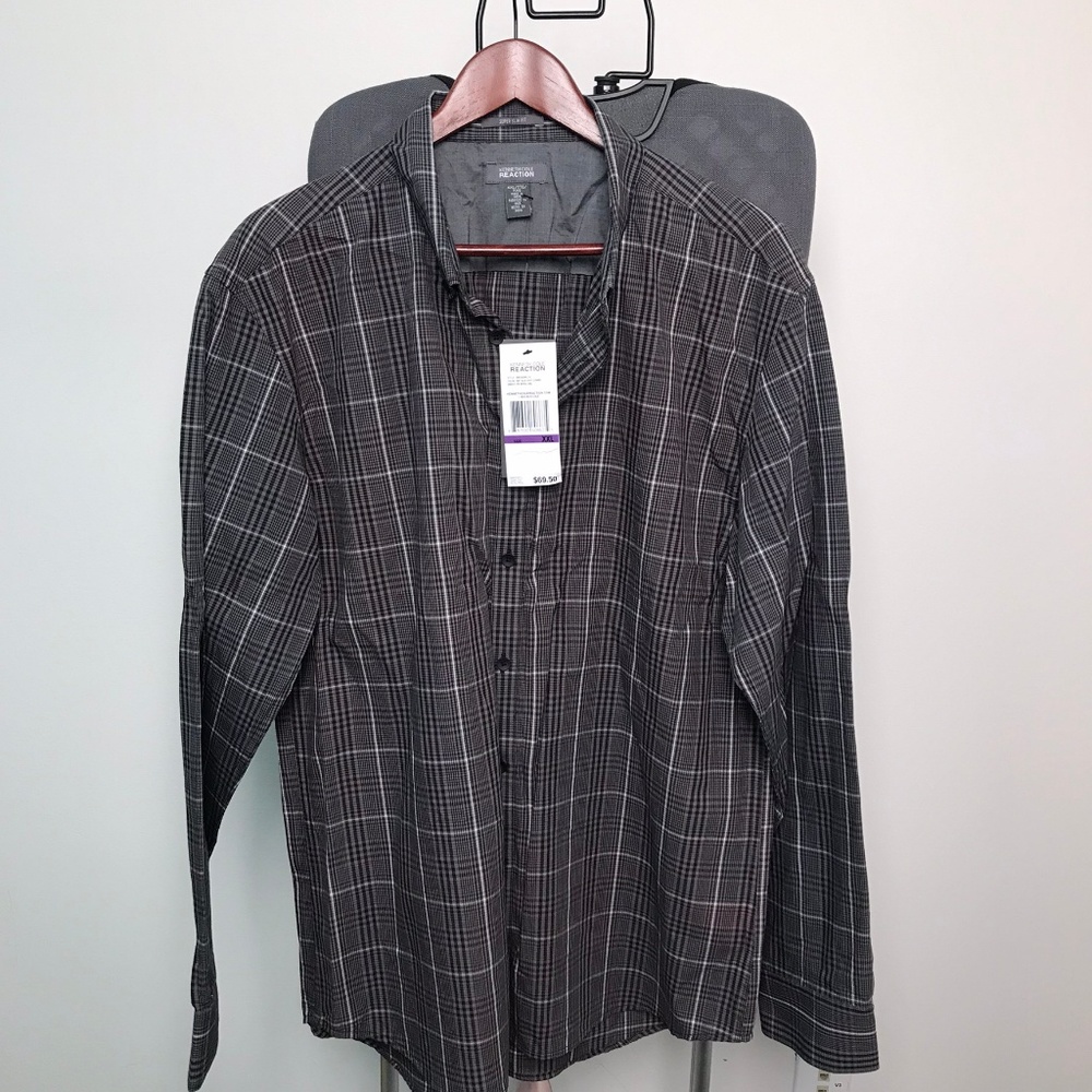 CLOSET CLOSING | NEW Men's Gray Plaid Button Down